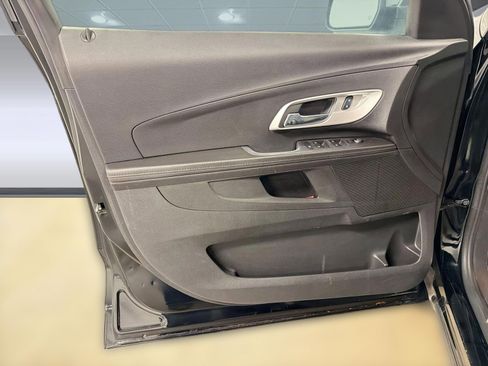 Used 2016 Chevrolet Equinox LTZ image 17