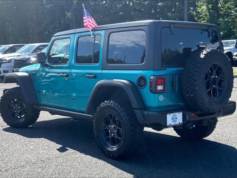 Used 2024 Jeep Wrangler Unlimited Sport AWD/4WD image 11