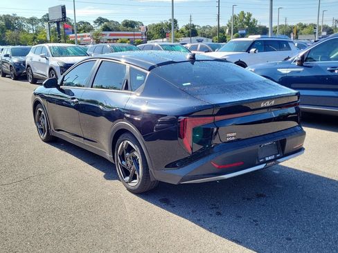 New 2026 Kia K4 EX FWD image 4