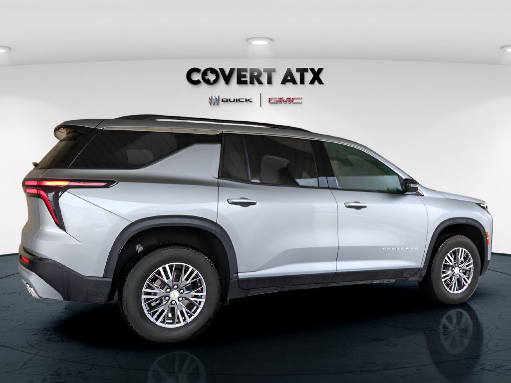 Used 2026 Chevrolet Traverse LT AWD/4WD image 7
