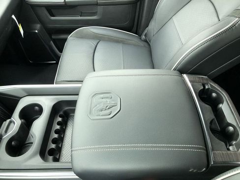 New 2026 RAM 2500 Laramie w/ Sport Appearance Package AWD/4WD image 25