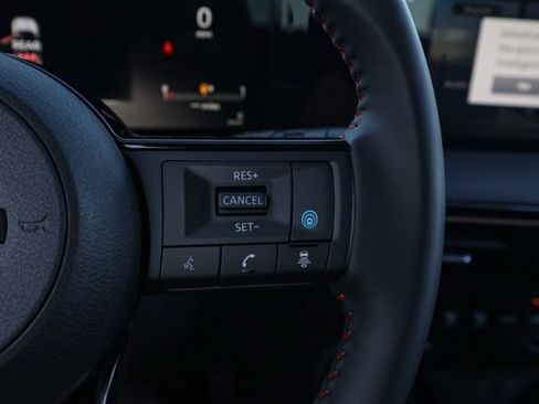 New 2025 Nissan Kicks SR image 27