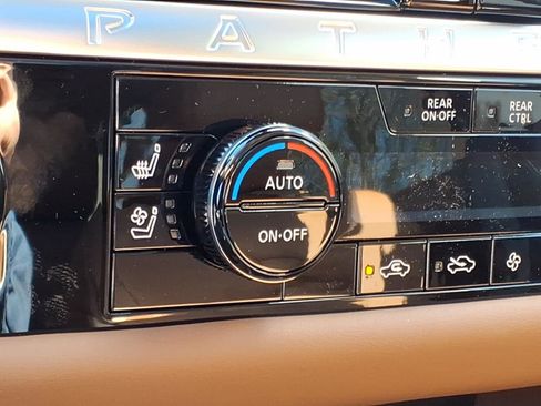 New 2026 Nissan Pathfinder Platinum image 9