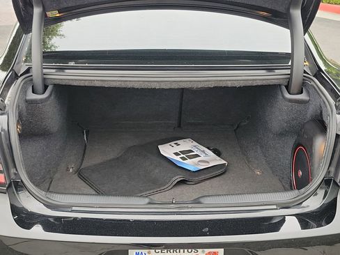 Used 2017 Dodge Charger R/T w/ Plus Group image 12