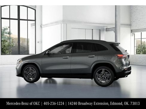 Used 2026 Mercedes-Benz GLA 250 GLA  250 image 32