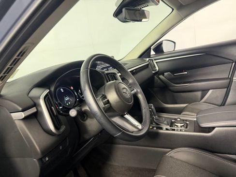 Used 2025 MAZDA CX-50 AWD 2.5 S w/ Weather Package image 17