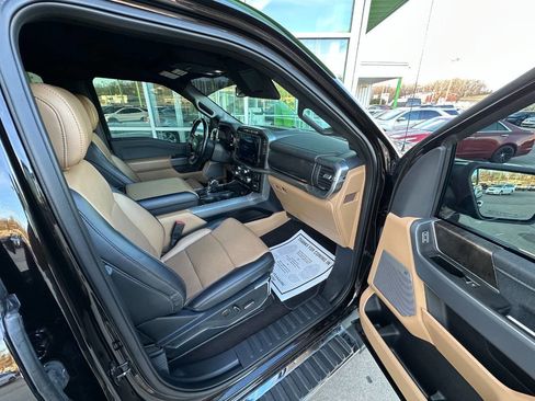 Used 2021 Ford F150 Lariat image 17