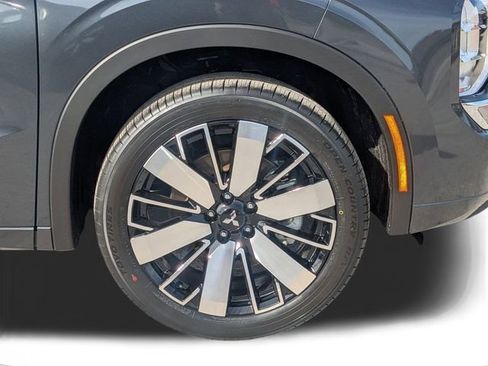New 2026 Mitsubishi Outlander SEL image 12