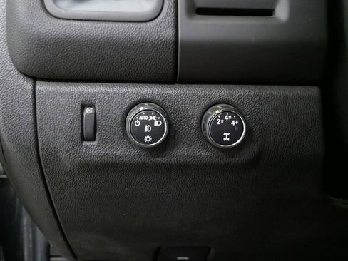 Used 2016 Chevrolet Colorado LT w/ Luxury Package, Chrome image 16