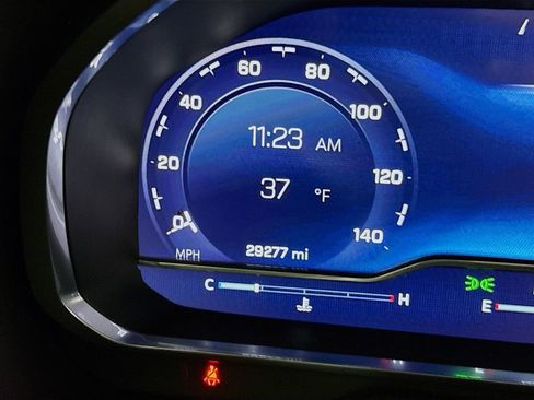 Used 2023 Chevrolet Tahoe Z71 w/ Z71 Off-Road Package image 12