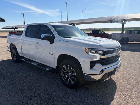 Used 2023 Chevrolet Silverado 1500 LT image 3