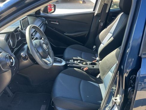 Used 2018 Toyota Yaris iA image 6