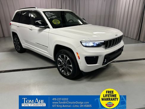 Used 2025 Jeep Grand Cherokee Overland w/ Luxury Tech Group IV AWD/4WD image 1