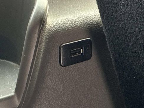 Used 2023 Ford Transit 350 XLT image 12