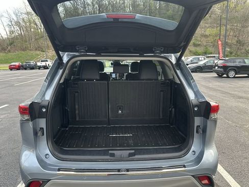 Used 2020 Toyota Highlander Platinum image 23