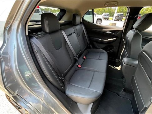 Used 2023 Buick Encore GX Select w/ Sport Touring Package image 25