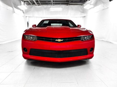 Used 2015 Chevrolet Camaro LT RWD image 2