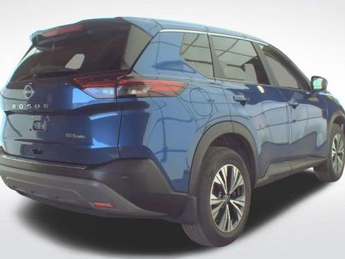 Used 2023 Nissan Rogue SV image 4