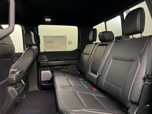 New 2025 Ford F150 Lariat w/ Equipment Group 502A High image 34