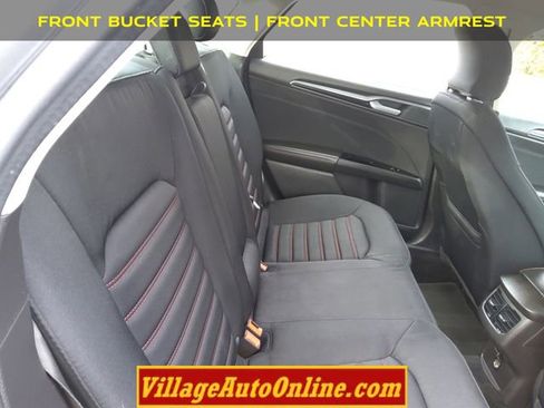 Used 2015 Ford Fusion SE image 34