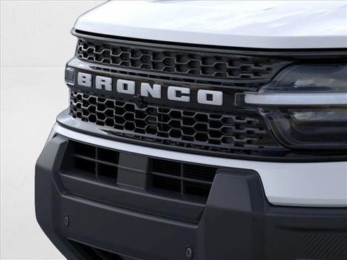 New 2025 Ford Bronco Sport Outer Banks w/ Outer Banks Tech Package+ image 17