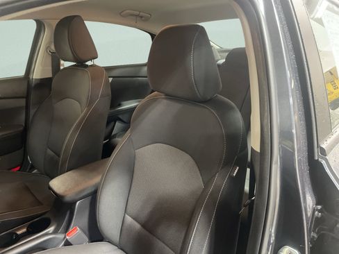 Used 2023 Kia Forte LXS image 14