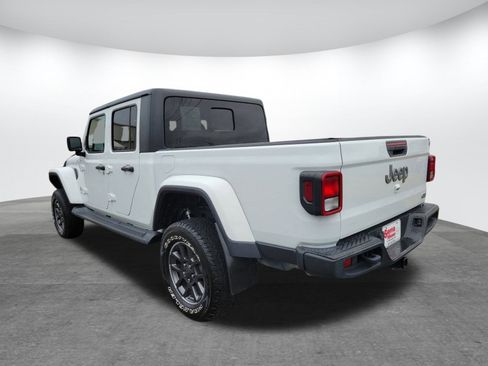 Used 2021 Jeep Gladiator Overland image 7
