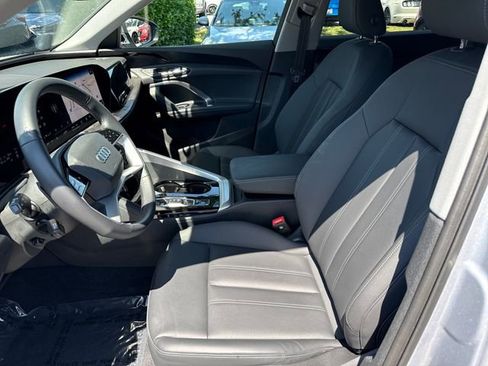 Certified 2025 Audi Q5 Premium w/ Convenience Package AWD/4WD image 15