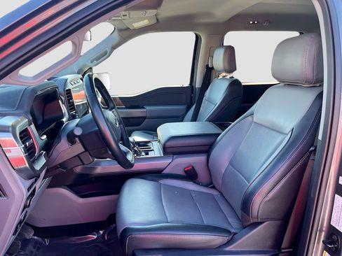 Used 2023 Ford F150 Lariat w/ Trailer Tow Package image 22