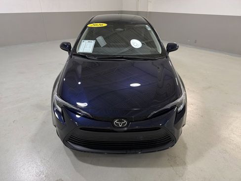 Used 2026 Toyota Corolla LE w/ LE Premium Package image 3