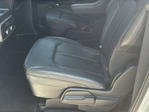 Used 2021 Ford Expedition Max Platinum AWD/4WD image 16