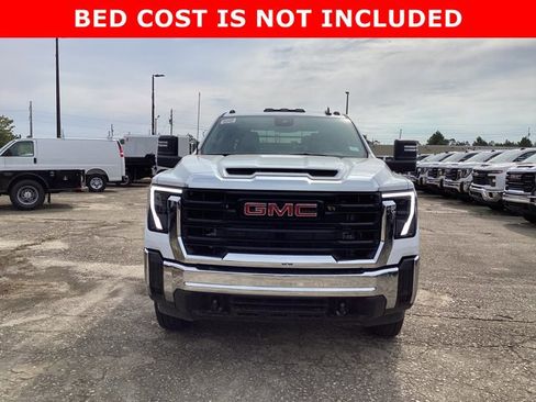 New 2025 GMC Sierra 3500 Pro w/ Convenience Package image 1
