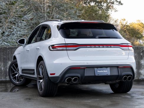Certified 2023 Porsche Macan S image 3