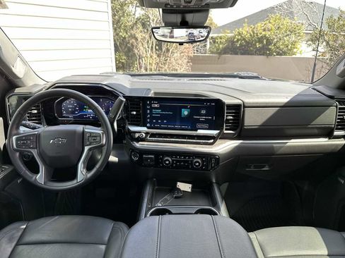 Used 2025 Chevrolet Silverado 2500 LTZ w/ Trail Boss Package image 14