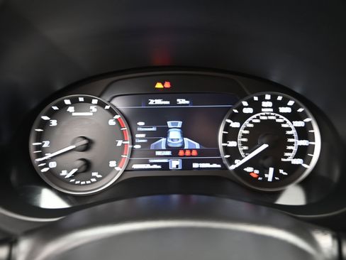 Used 2021 INFINITI QX50 Luxe w/ Appearance Package image 15