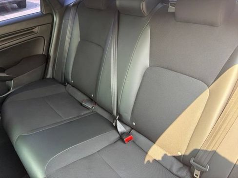 Used 2023 Honda Civic Sport image 27