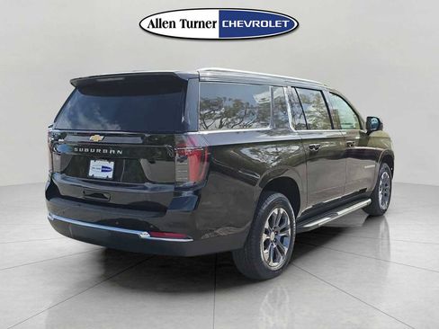 New 2026 Chevrolet Suburban LS RWD image 4
