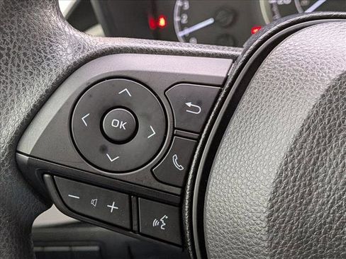 Used 2020 Toyota Corolla LE w/ Carpet Mat Package (TMS) image 12