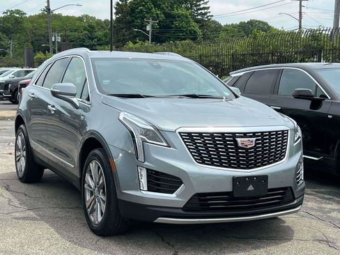 Certified 2023 Cadillac XT5 Premium Luxury AWD/4WD image 4