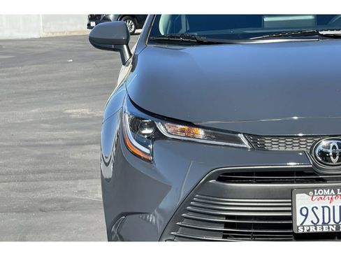 Used 2025 Toyota Corolla LE image 39