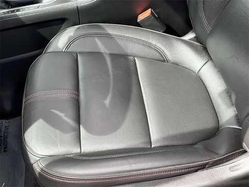 Used 2023 Chevrolet Traverse RS image 20