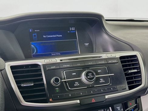 Certified 2017 Honda Accord LX image 13