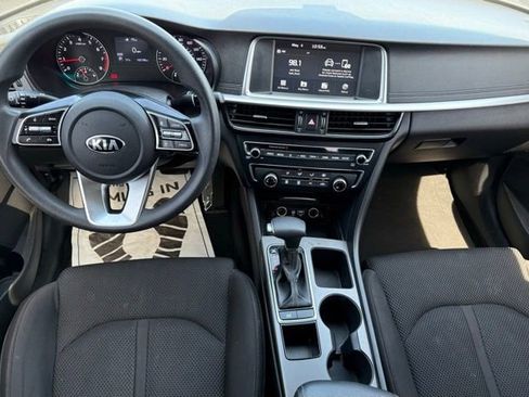 Used 2020 Kia Optima LX FWD image 3