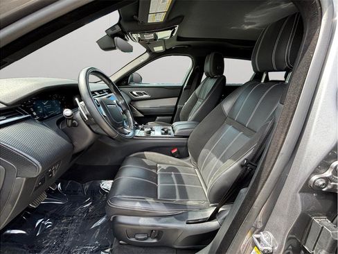Used 2019 Land Rover Range Rover Velar R-Dynamic SE AWD/4WD image 2