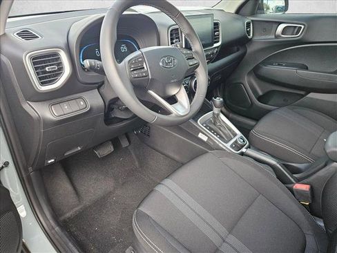 New 2026 Hyundai Venue SEL FWD image 3