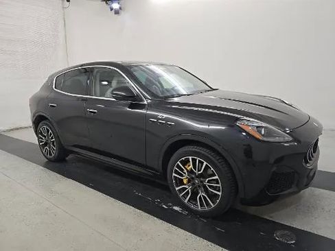 Used 2023 Maserati Grecale Modena AWD/4WD image 1