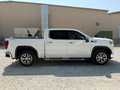 Used 2019 GMC Sierra 1500 SLT AWD/4WD image 4
