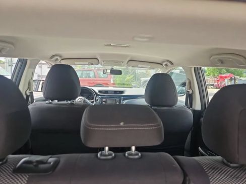 Used 2018 Nissan Rogue Sport SV w/ SV All-Weather Package AWD/4WD image 13