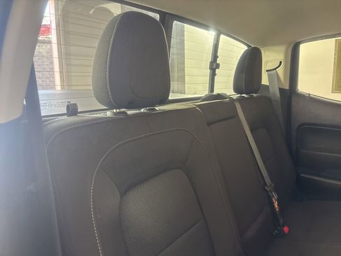 Used 2020 Chevrolet Colorado LT w/ Safety Package image 31