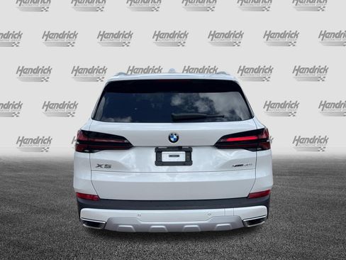 Used 2025 BMW X5 xDrive40i AWD/4WD image 9
